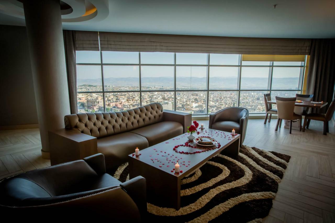 Titanic Hotel & Spa スレイマニヤ エクステリア 写真 Suite at the hotel