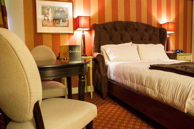 Titanic Hotel & Spa スレイマニヤ エクステリア 写真 A room at the Hotel de Ville
